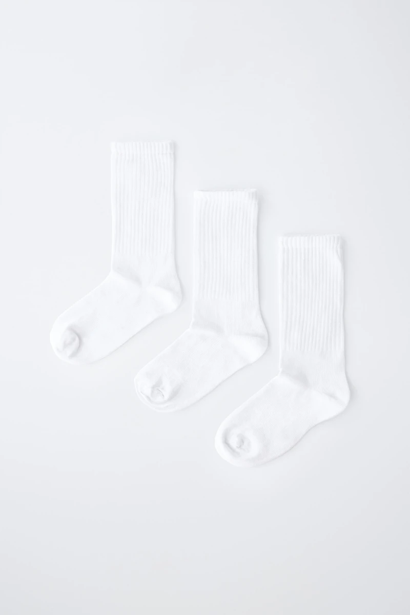 LOT DE TROIS PAIRES CHAUSSETTES HAUTES UNIES