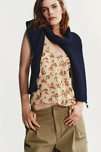 PLEATED CARGO PANTS