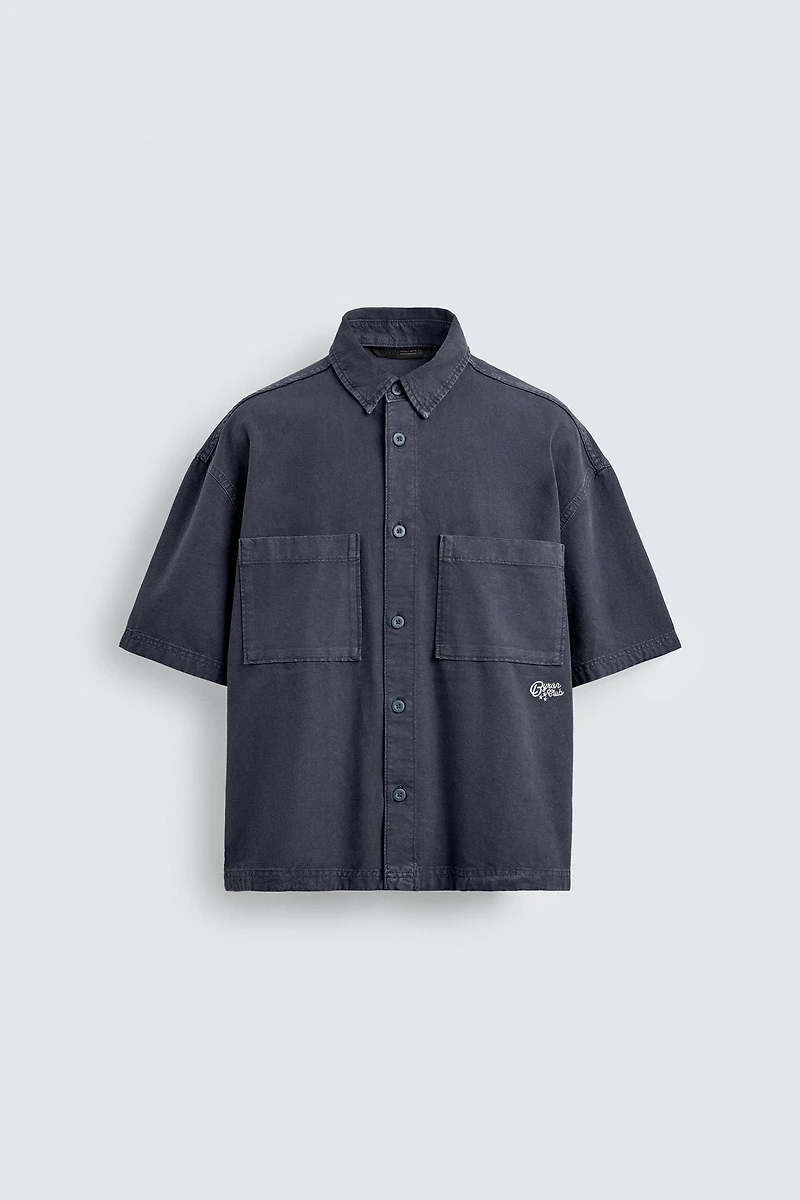 CONTRAST EMBROIDERY SHIRT