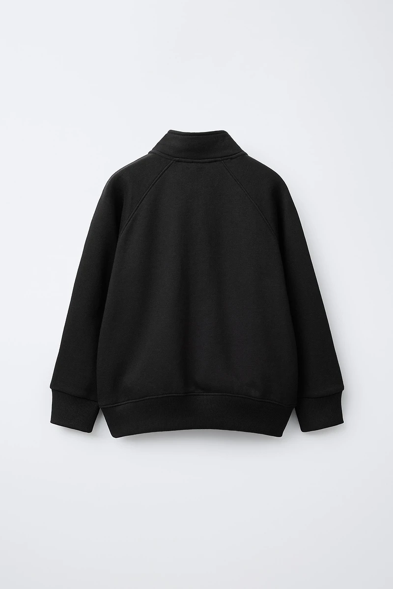 ZIP-UP SWEATSHIRT AND JOGGER PANTS WITH LABELS SET