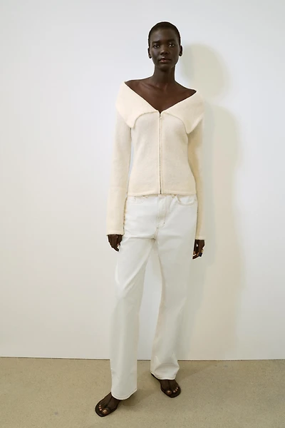 LAPEL ZIPPER TOP