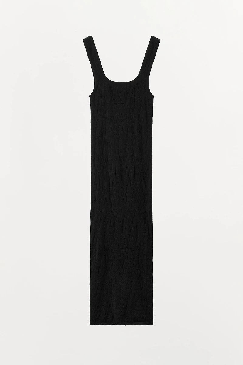 SEAMLESS LACE STRAPPY DRESS