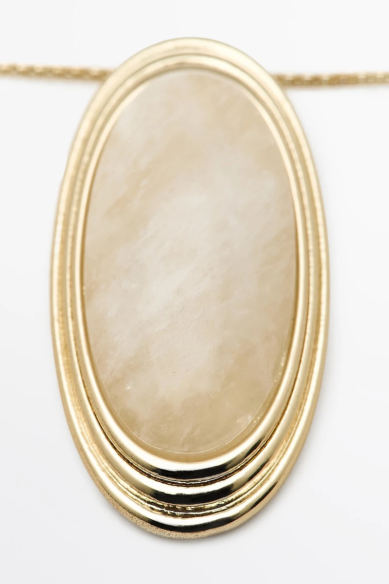 Oval Quartz Pendant Necklace