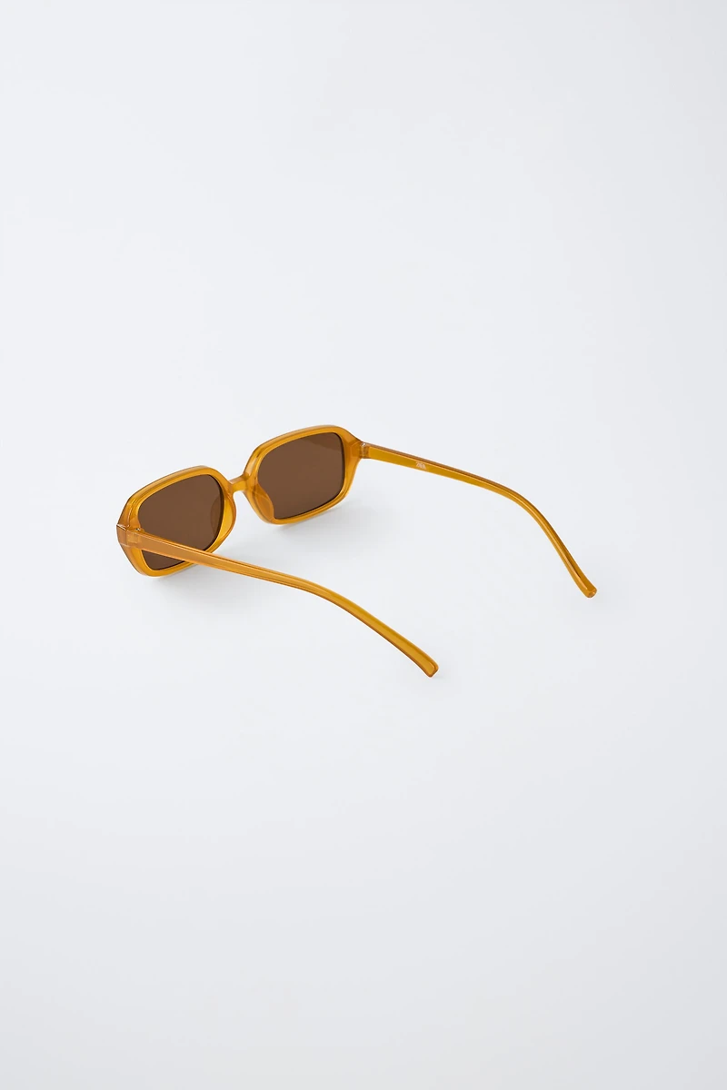 RECTANGULAR PLASTIC FRAME SUNGLASSES