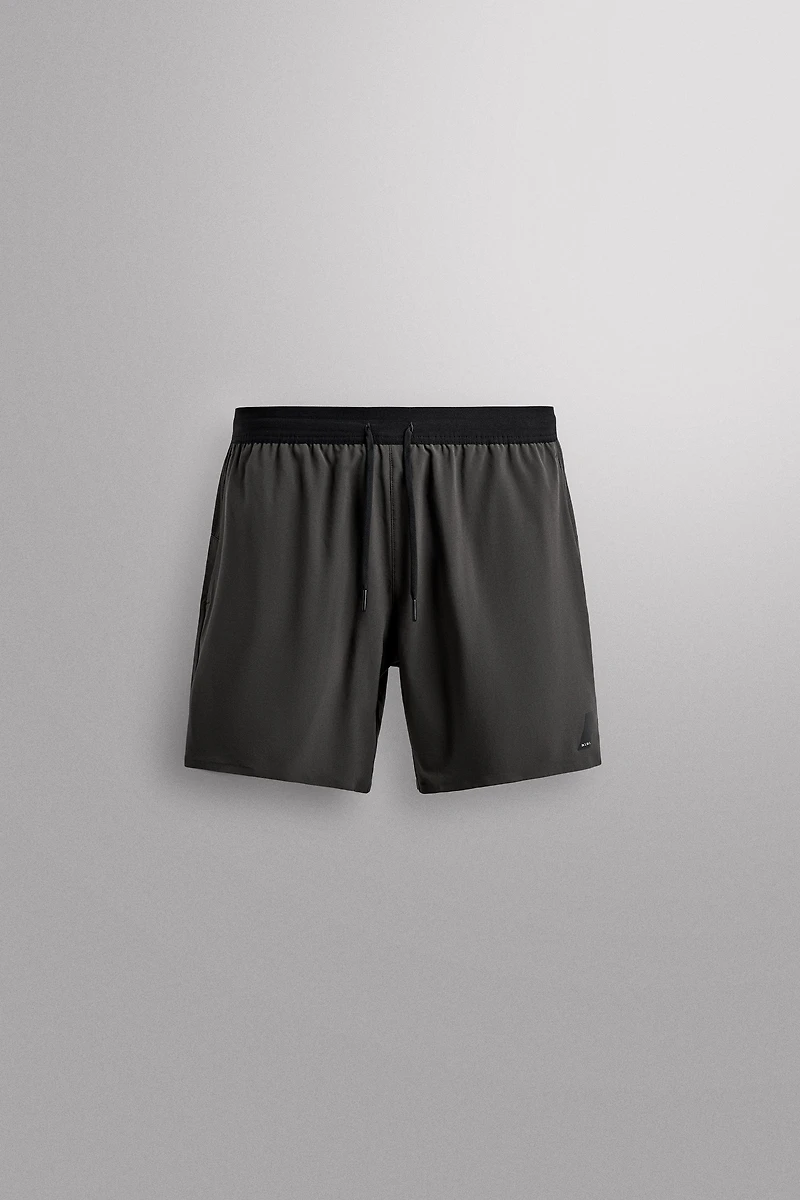 BASIC TRAINING SHORTS