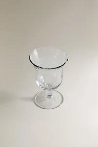 FACETED RAISED DESIGN WINE GLASS