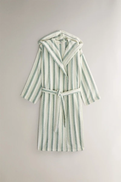PEIGNOIR JACQUARD GÉOMÉTRIQUE