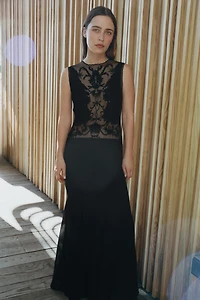 ROBE GODETS BRODÉS FANTAISIE
