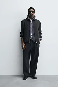 PANTALON COUPE DÉCONTRACTÉE À PLIS