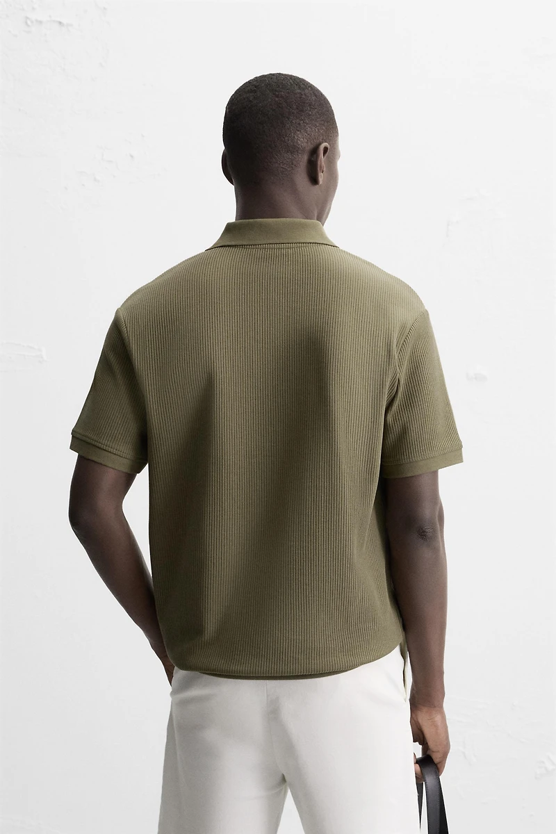VERTICAL TEXTURED POLO