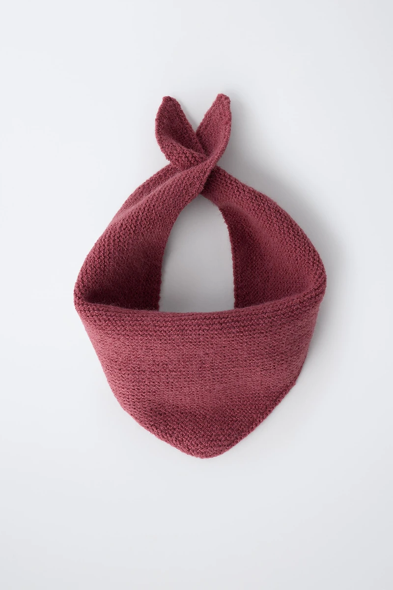 BANDANA EN MAILLE TRIANGULAIRE