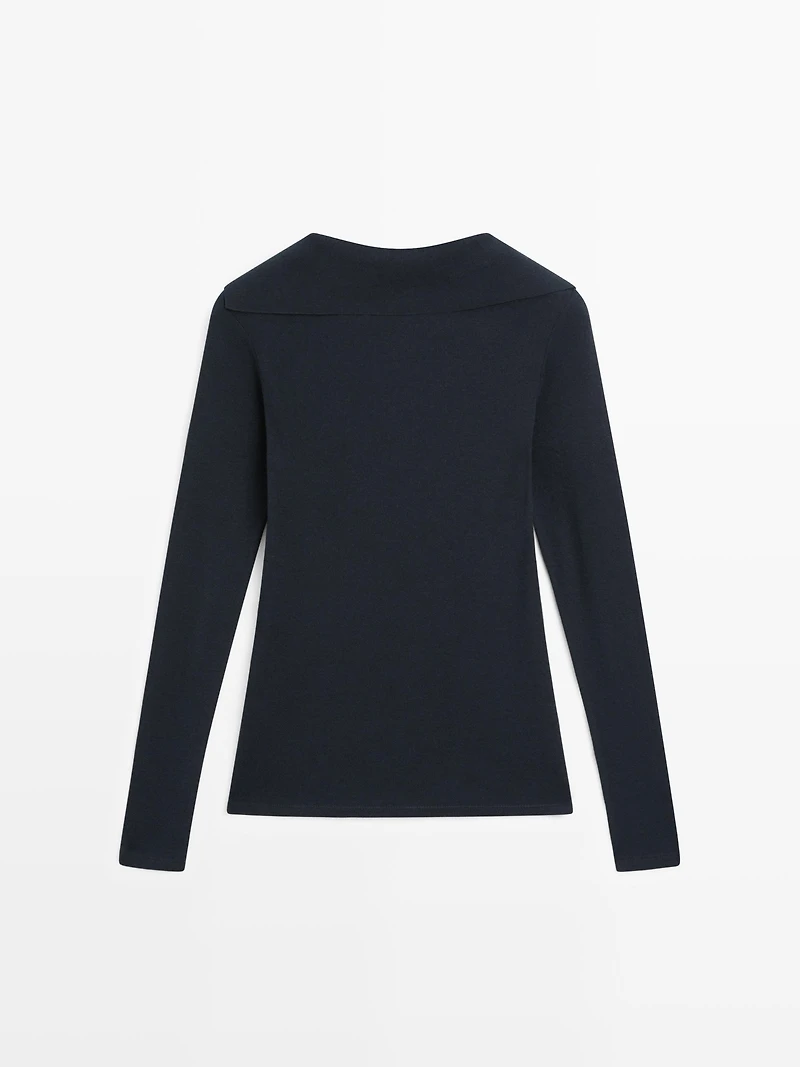 Long sleeve knit V-neck polo shirt