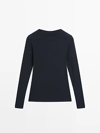 Long sleeve knit V-neck polo shirt