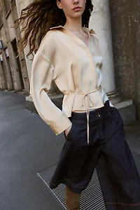 SATIN EFFECT BLOUSE WITH THIN BELT