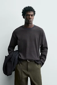 T-SHIRT À RAYURES EN CONTRASTE