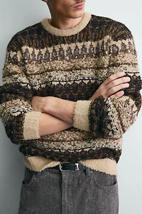 PULL EN JACQUARD TEXTURÉ BOUCLÉ