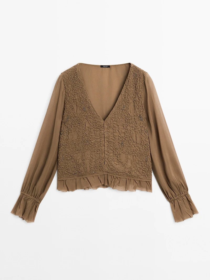 Textured shirt with ruffles