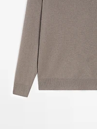 Knit wool and cashmere blend sweater