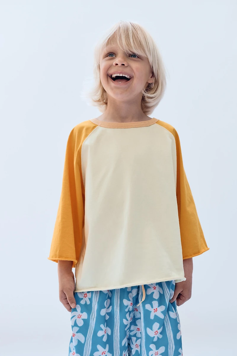 2-14 YEARS/ CONTRAST RAGLAN SLEEVE T-SHIRT LIMITED EDITION