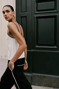 CONTRAST PIPED TRIM CAMISOLE