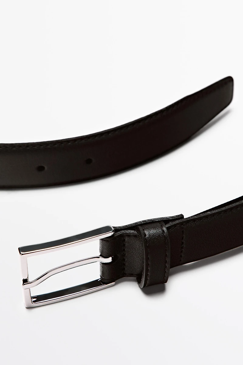 Smart nappa leather belt with topstitching