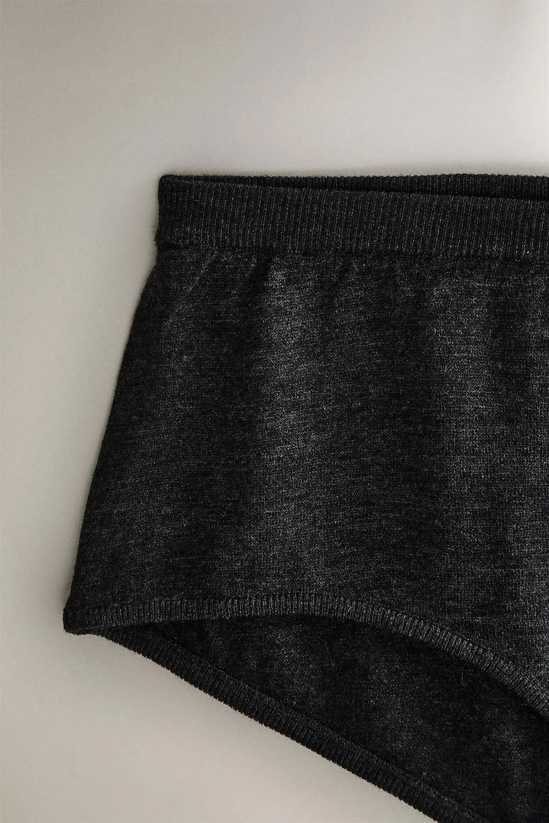 WOOL AND SILK SHORTS