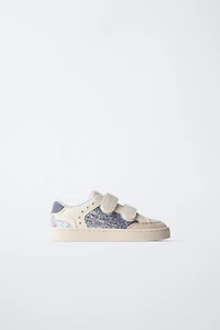 SPARKLY SNEAKERS