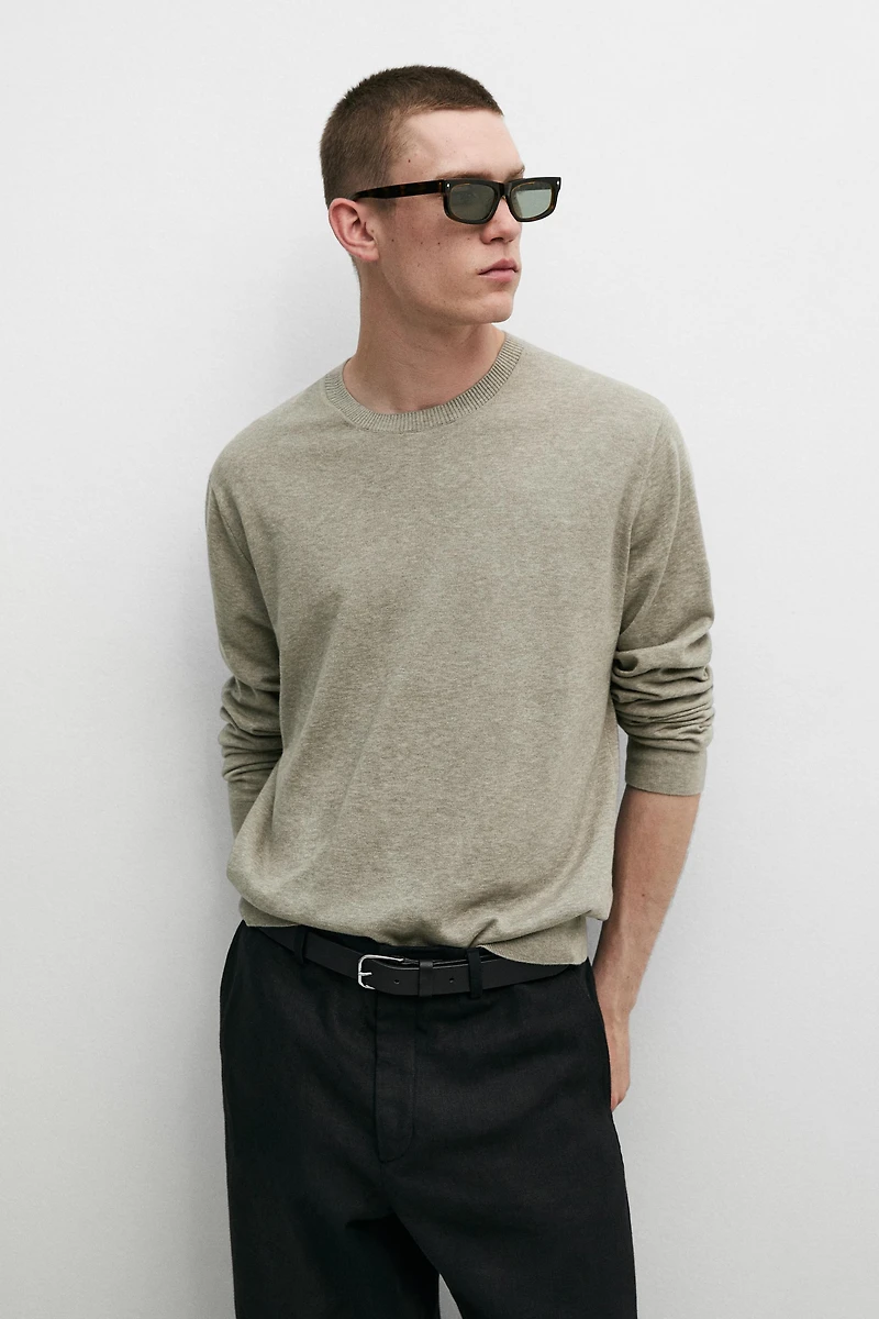 Knit 100% cotton crew neck sweater