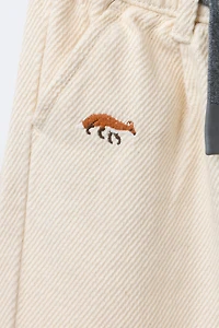 PANTALON BAGGY DOUX AU TOUCHER ANIMAUX BRODÉS