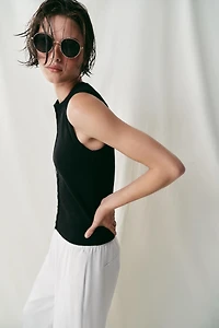 BUTTONED TOP