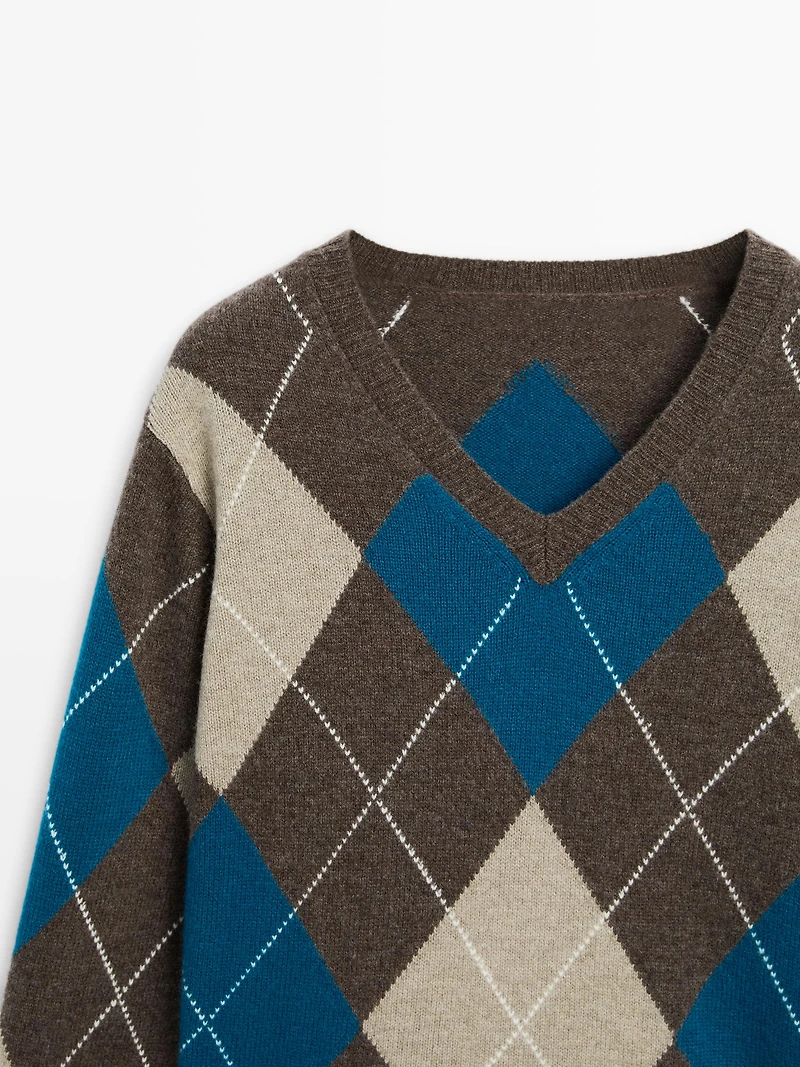 Wool blend argyle knit sweater