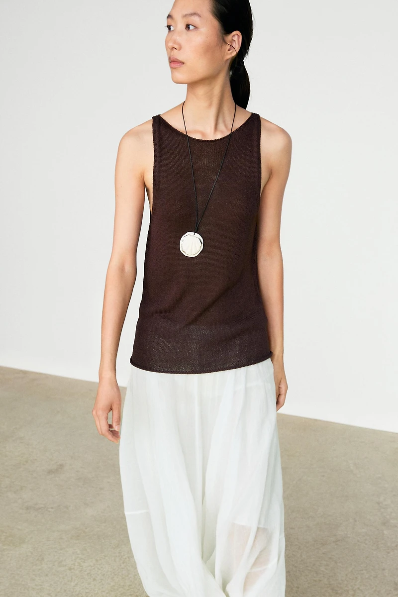 Fine-knit halter top