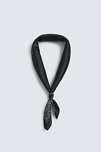 GEOMETRIC PRINT SATIN BANDANA