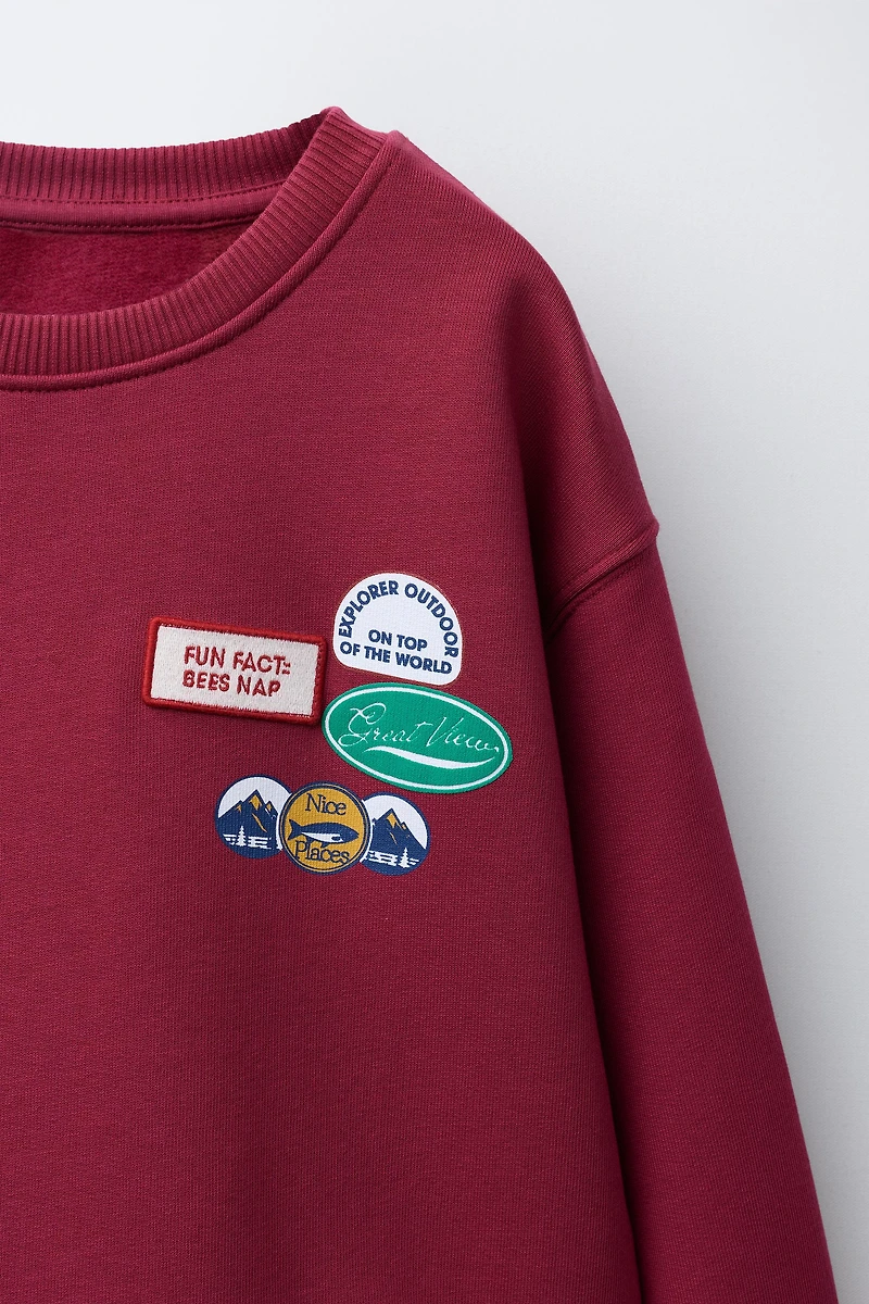 PATCH SWEATSHIRT