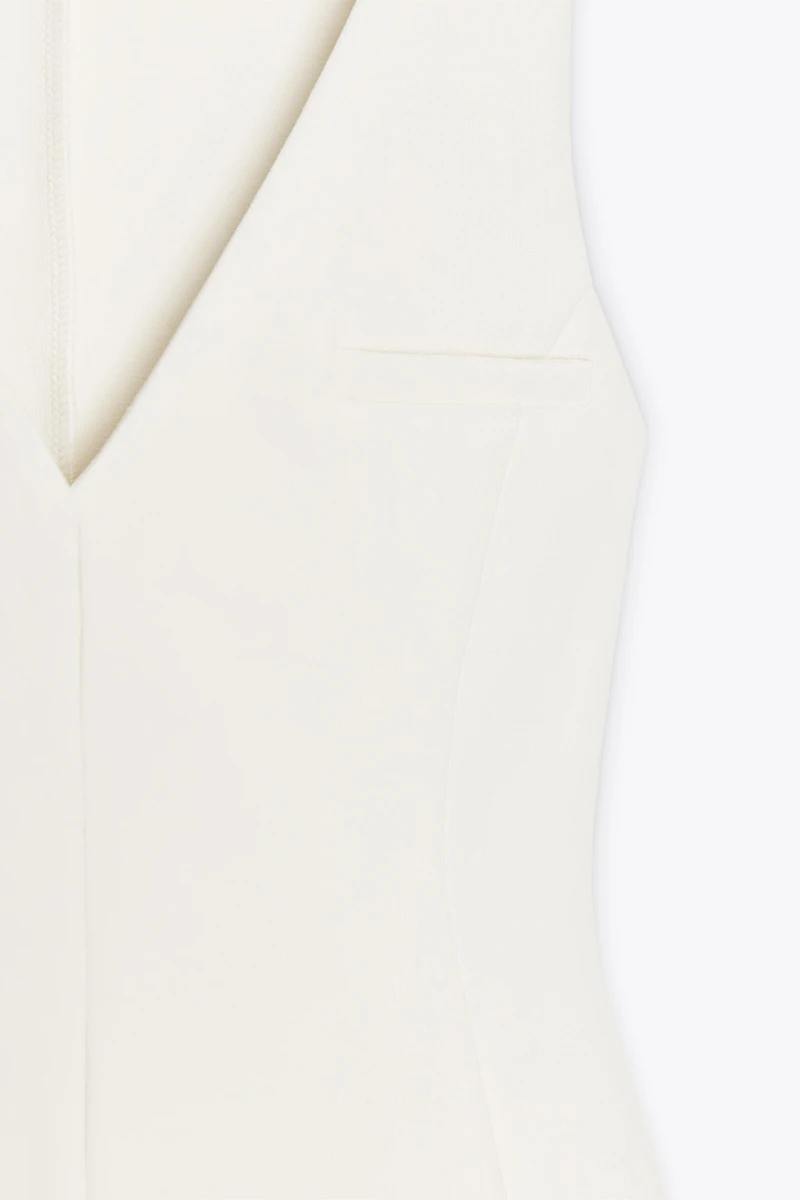 TOP INTERLOCK AVEC DÉCOLLETÉ EN V