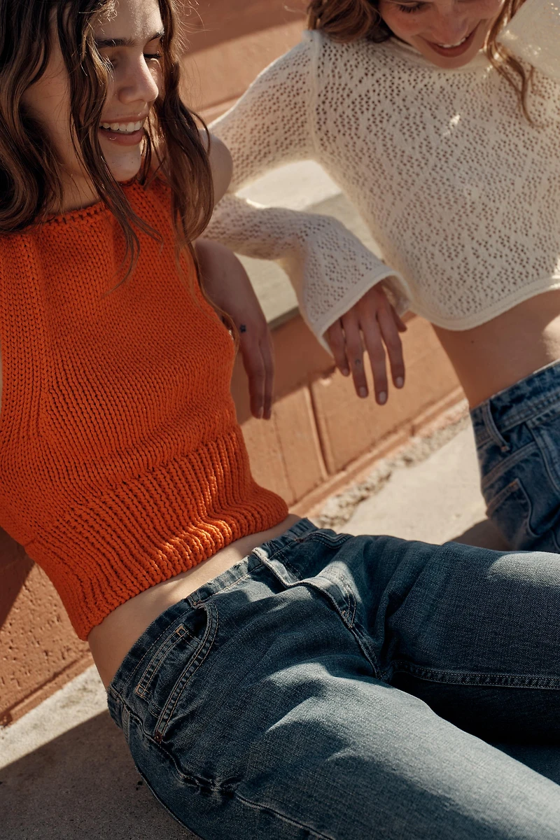 CROSS-BACK KNIT TOP
