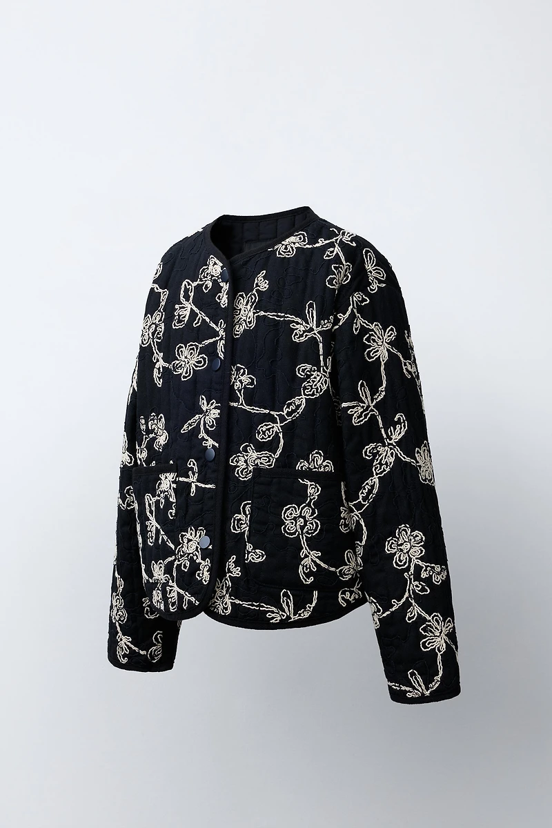 VESTE MATELASSÉE BRODERIES CONTRASTANTES
