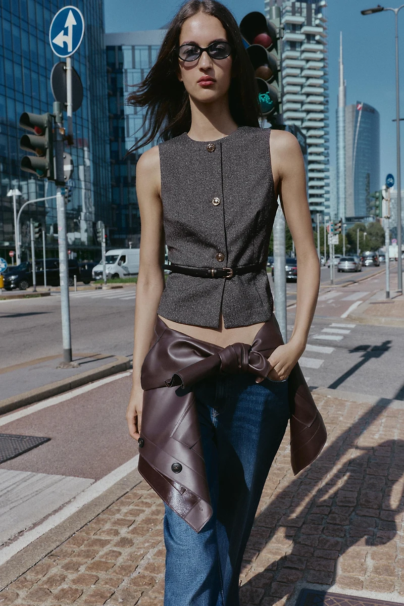 BELTED MARLED KNIT VEST TOP