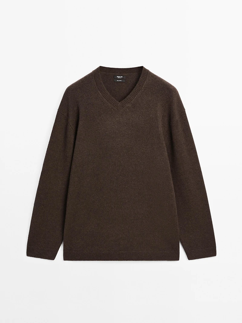 Pull oversize col en V cachemire