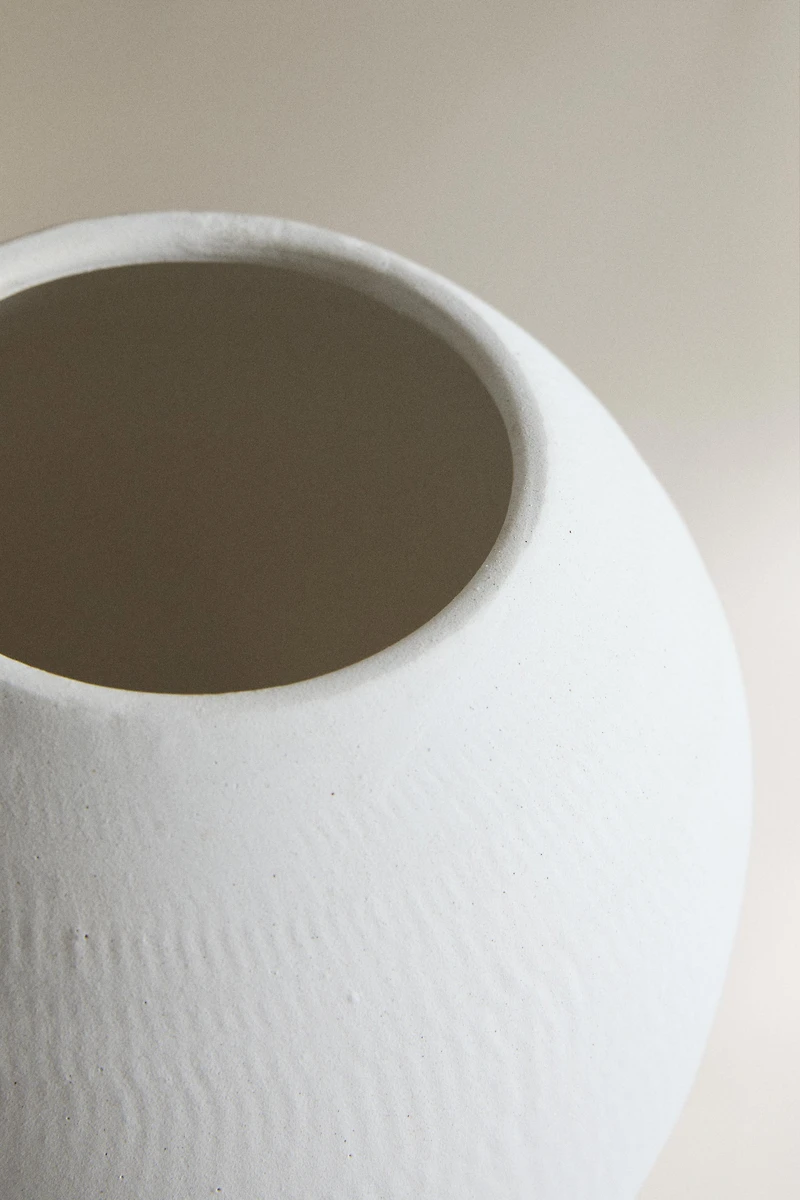 TEXTURED CERAMIC VASE