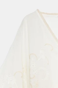 TOP CAPE BRODERIES