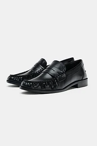 RUFFLED LOW HEEL LOAFERS
