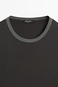100% cotton contrast neck T-shirt