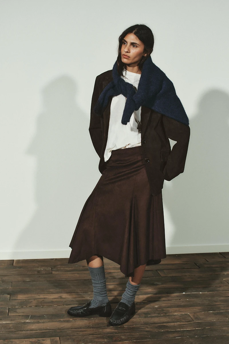 JUPE MIDI ASYMÉTRIQUE EFFET DAIM