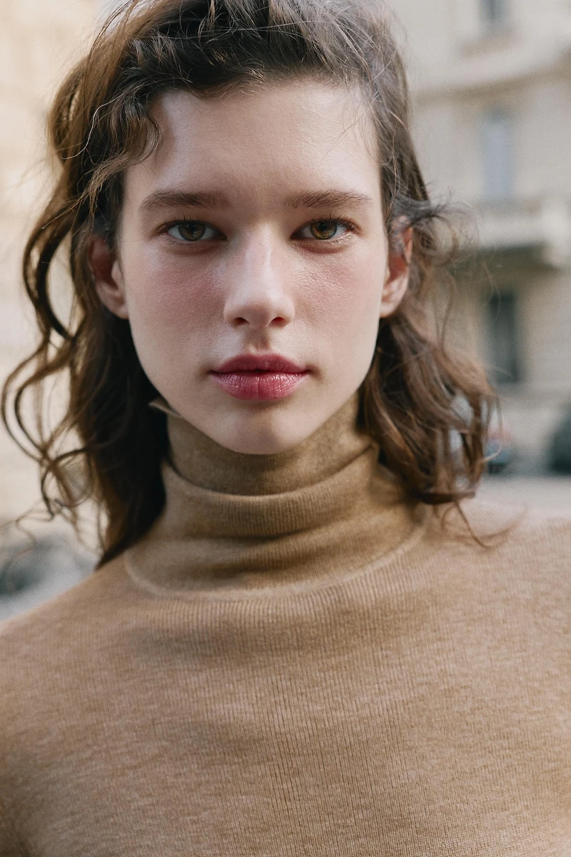 WOOL HIGH-NECK SWEATER