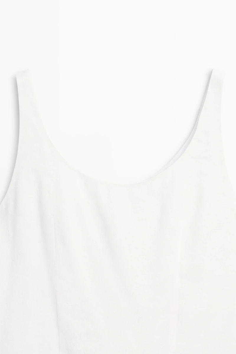 Flowing linen short dress