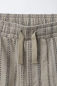 TEXTURED STRIPED SHORTS