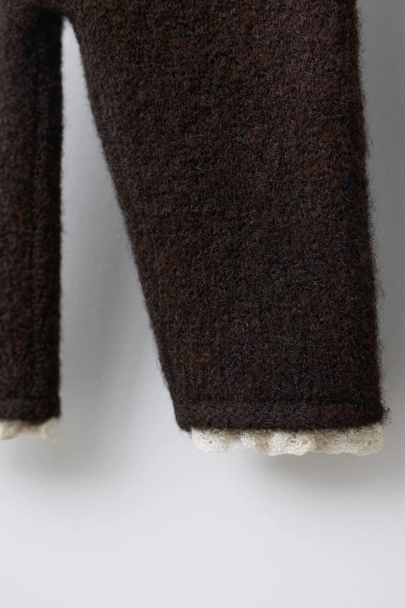 LEGGING EN MAILLE AVEC DENTELLE