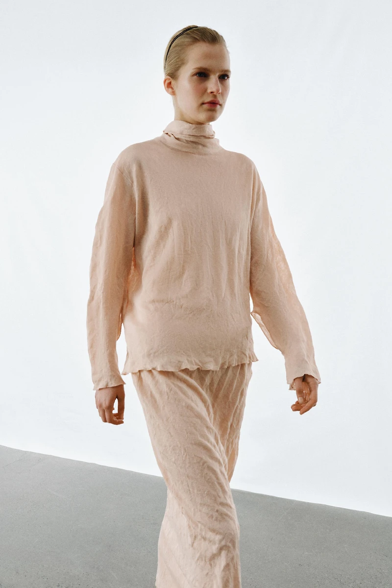 CRUMPLED EFFECT BOW KNIT JUMPER