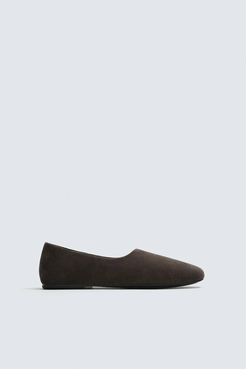 LEATHER LOAFERS